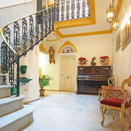 Palace House Hercules - Apartments Σεβίλλη Εξωτερικό φωτογραφία