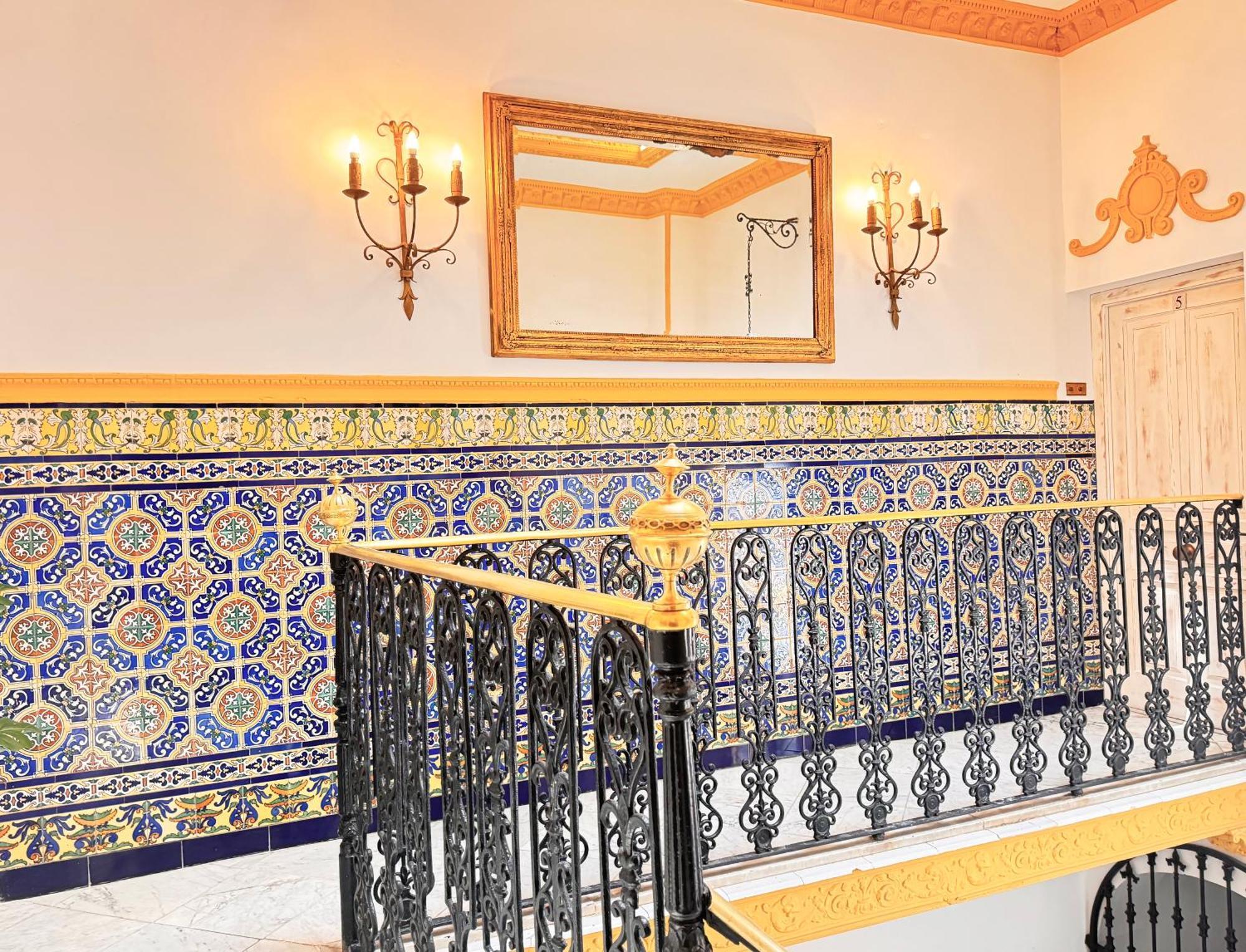 Palace House Hercules - Apartments Σεβίλλη Εξωτερικό φωτογραφία