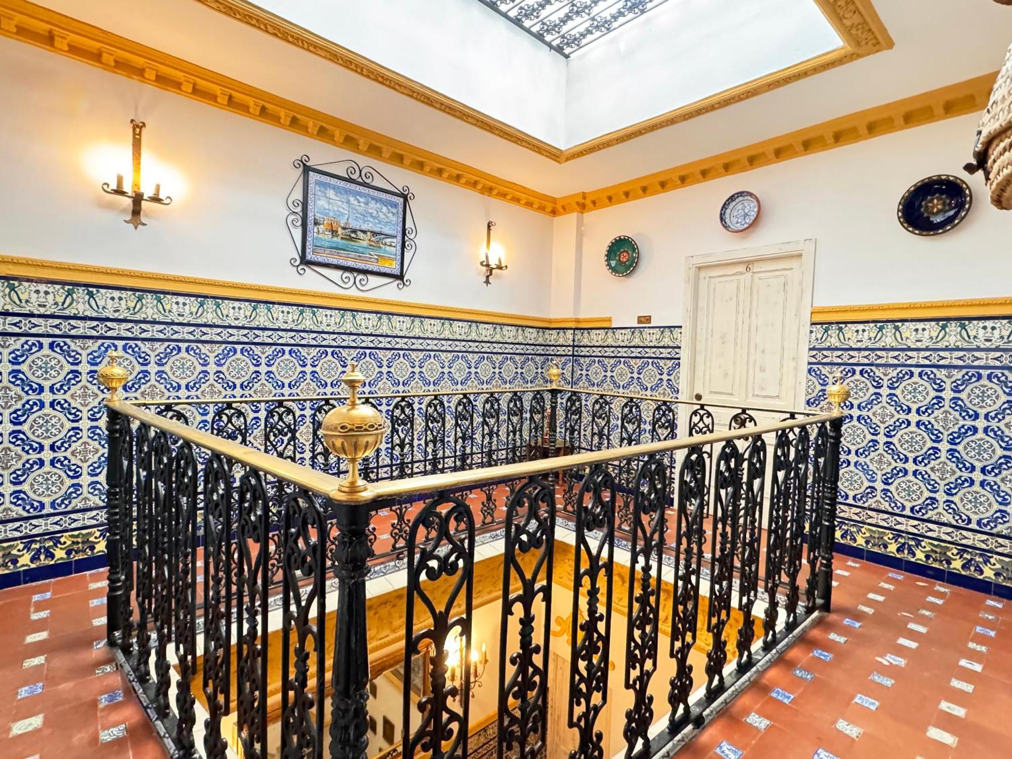 Palace House Hercules - Apartments Σεβίλλη Εξωτερικό φωτογραφία