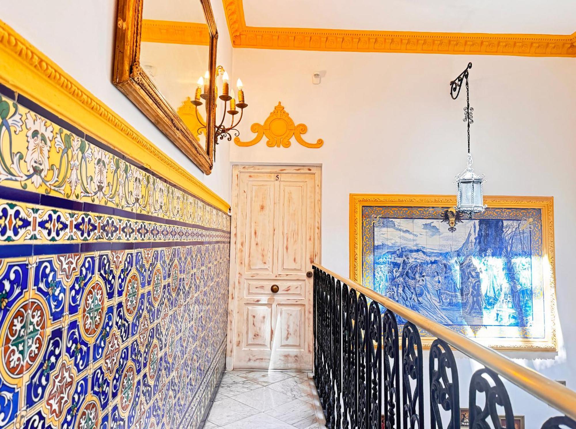 Palace House Hercules - Apartments Σεβίλλη Εξωτερικό φωτογραφία