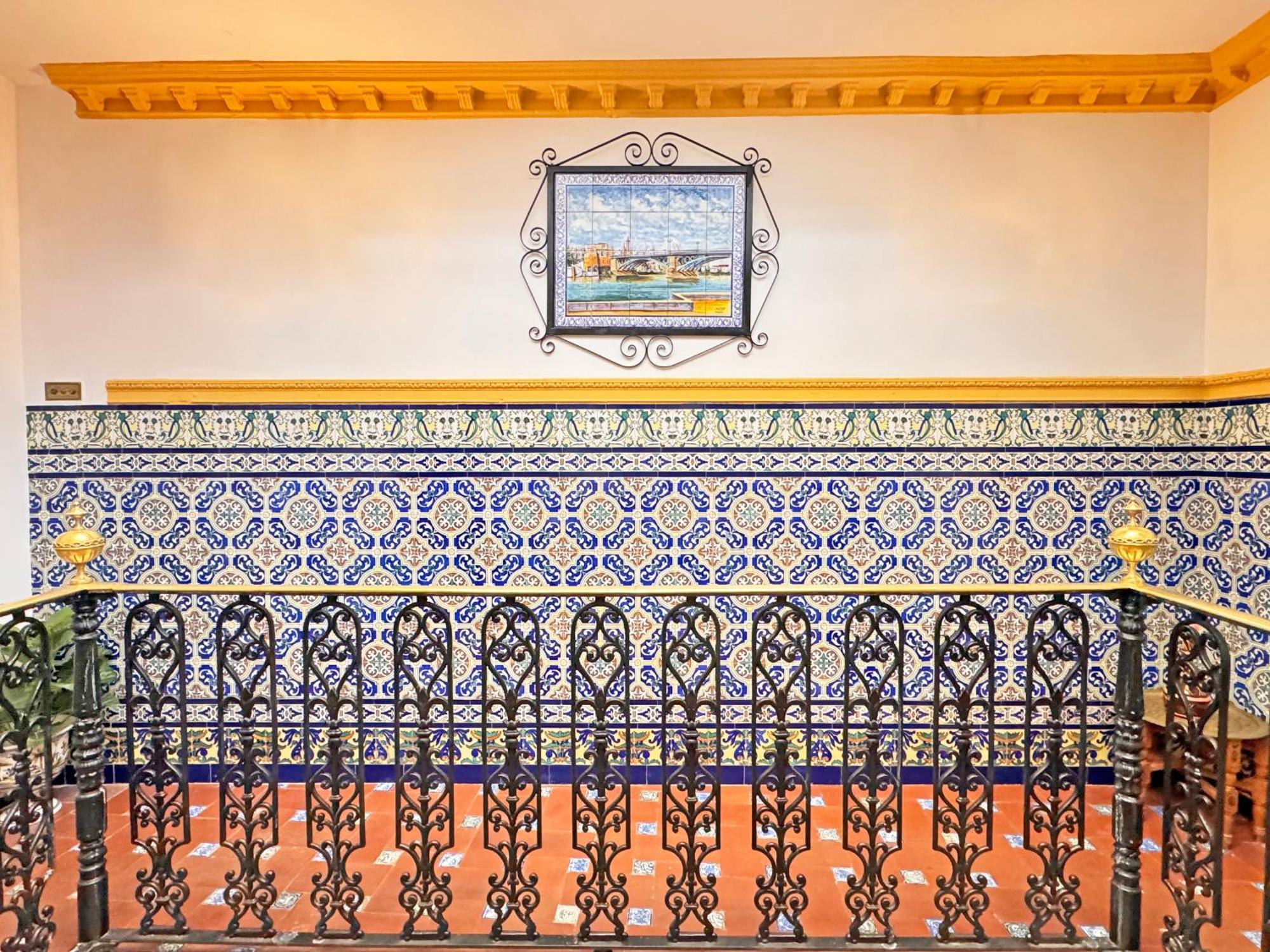 Palace House Hercules - Apartments Σεβίλλη Εξωτερικό φωτογραφία